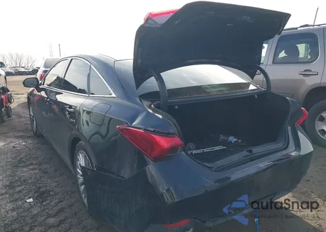 2019 Toyota Avalon Limited z USA, uszkodzony, nr VIN 4T1BZ1FB8KU013163